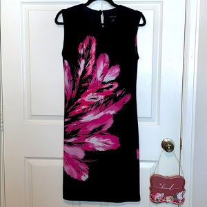 Voir Voir Sleeveless Black and Pink Dress Size 8